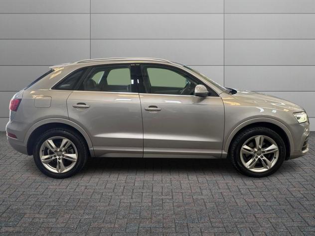 Audi Q3 I 2.0 tdi Sport quattro 150cv s-tronic - Foto 3