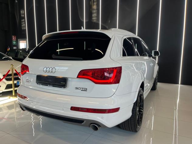 Audi Q7 3.0 V6 TDI 240 CV quattro tiptronic S-Line - Foto 4