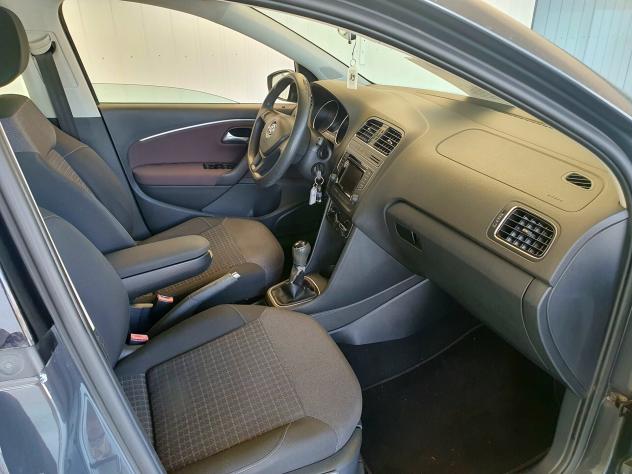 Volkswagen Polo 1.4 TDI - 04/2016 - KM. 131.000 - Foto 9
