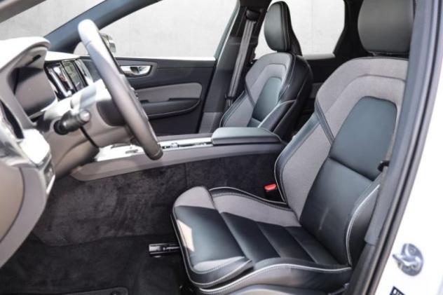 VOLVO XC60 T8 Recharge Plug-in Hybrid AWD automatico Plus Da rif. 23093236 - Foto 5