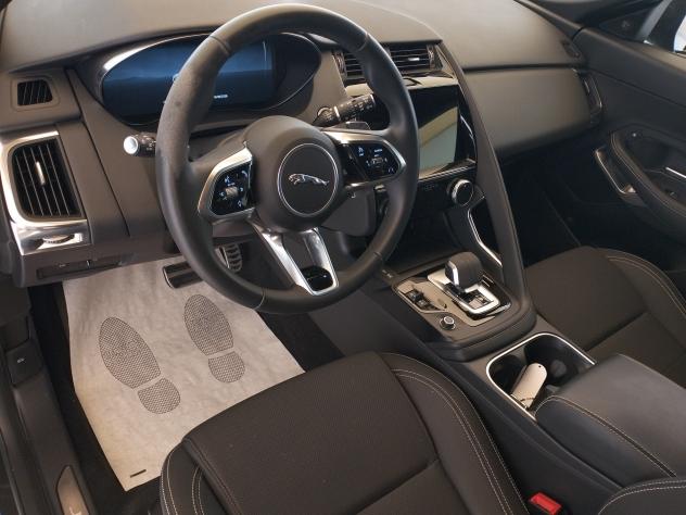 Jaguar E-Pace 2.0D I4 163 CV AWD Auto R-Dynamic SE - Foto 10