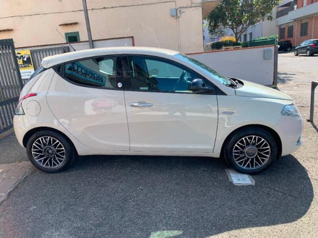 LANCIA Ypsilon 3ª serie Ypsilon 1.2 69 CV 5 porte GPL Ecochic Gold - Foto 2