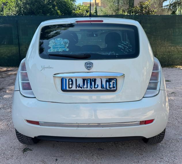 Lancia Ypsilon 1.4 Argento Ecochic GPL - Foto 4