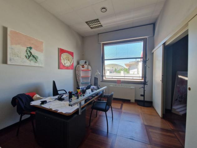 Immobile di 3650 m² con più di 5 locali in vendita a Baranzate - Foto 6
