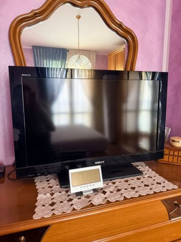 TV SONY 38 POLLICI