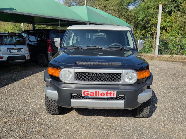 Toyota FJ Cruiser 4.0 benzina 239CV 2WD - Foto 2