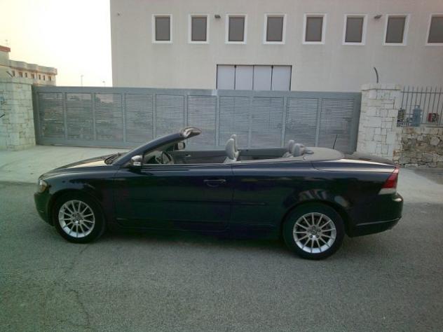 VOLVO C70 2.4 D5 20V Momentum rif. 24076300 - Foto 8