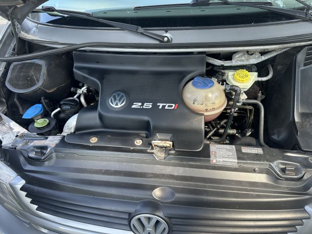 Volkswagen multivan 2.5 tdi - Foto 6