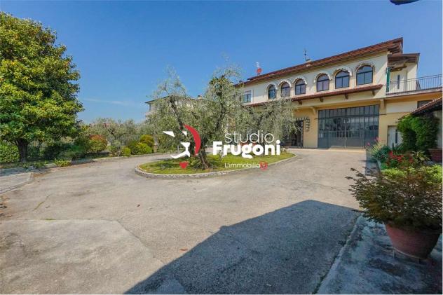 vf564 - CASALE CON MAGAZZINO E PORTICATI CON 1.600 MQ DI GIARDINO - Foto 2