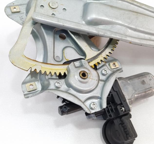 ALZACRISTALLO ELETTRICO POST. SX TOYOTA Yaris Serie 85710-0D100 (1720) - Foto 11