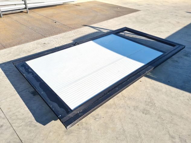 porta per capannone usata