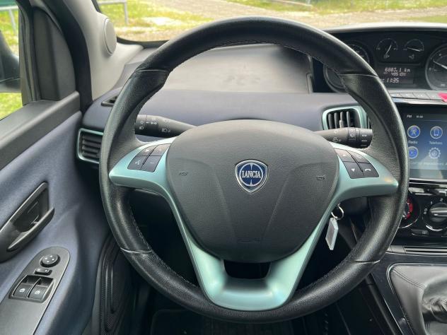 Lancia Ypsilon 1.0 FireFly 70cv Hybrid Gold - Foto 10