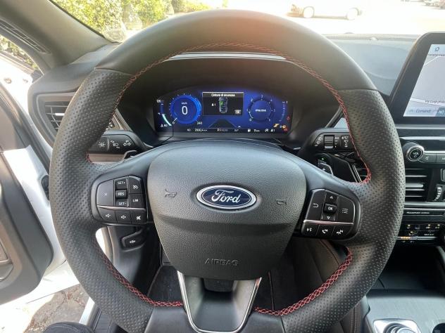 Ford Kuga 2.0 EcoBlue 120 CV aut. 2WD ST-L.Design - Foto 5