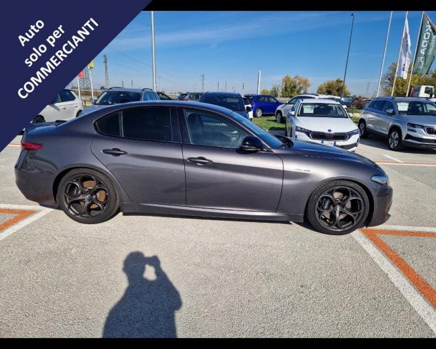 Alfa Romeo Giulia Giulia (2016) - Giulia 2.2 Turbodiesel 210 CV AT8 AWD Q4 Vel - Foto 4