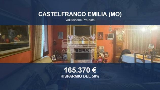 Immobile in asta di 335 m² con più di 5 locali e box auto in vendita a Castelfranco Emilia