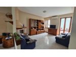 APPARTAMENTO di 4 vani e di 112 mq (MONTE ISOLA) rif. 79924_111