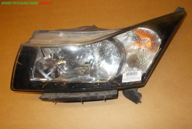 PROIETTORE S. CHEVROLET CRUZE (J308) Station Wagon  Parti elettriche  Fanaleria  Proiettori  Proiettore ant. CHEVROLET - CRUZE Station Wagon - 01-07-2