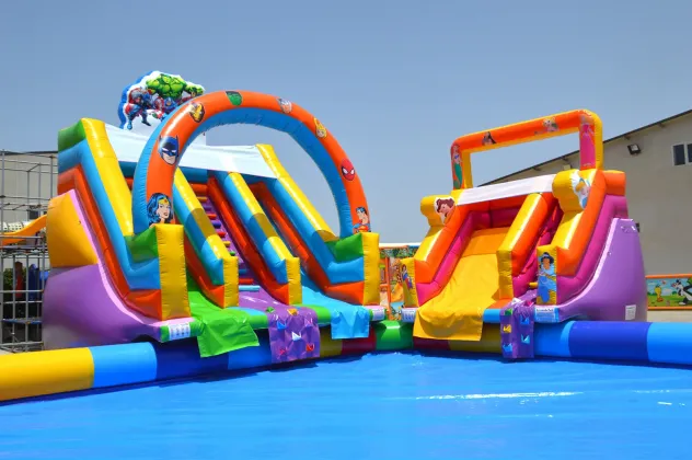 Giochi gonfiabili acquatici per ludoteche e parchi turistici