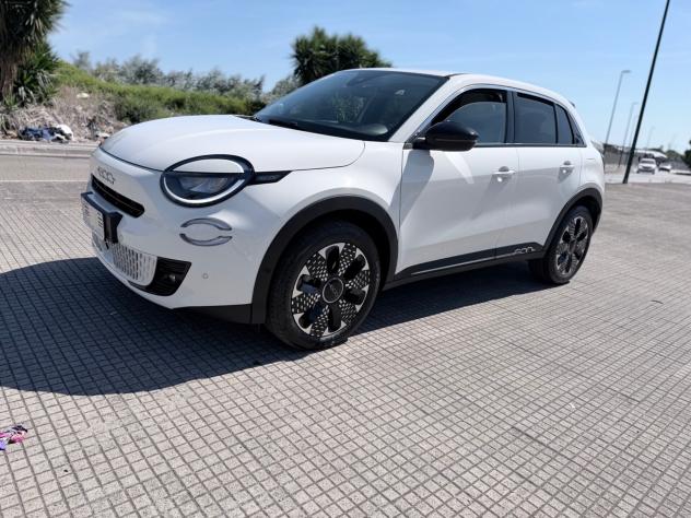 Fiat 600 Hybrid 110 CV DCT MHEV La Prima