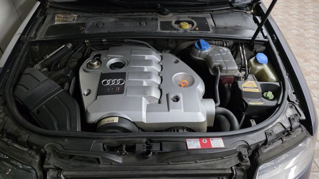 AUDI A4 1.9 TDI 130Cv 96Kw - Foto 4