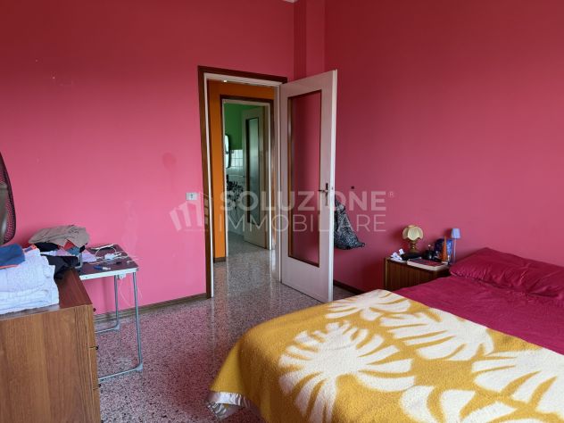 QUADRILOCALE ALL'ULTIMO PIANO - Foto 4