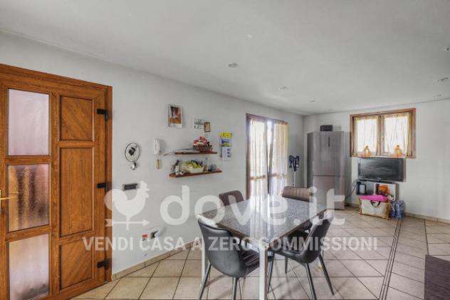 Villa di 260 m² con più di 5 locali e box auto doppio in vendita a Luino - Foto 8