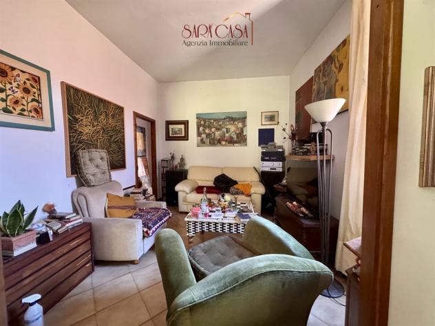 Appartamento con ingresso indipendente, ampio giardino e annessa casa in sasso - Foto 4