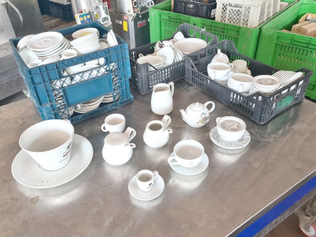set tazzina e piattino per the e caffè usato