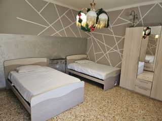 STANZA IN CONDIVISIONE A MODENA