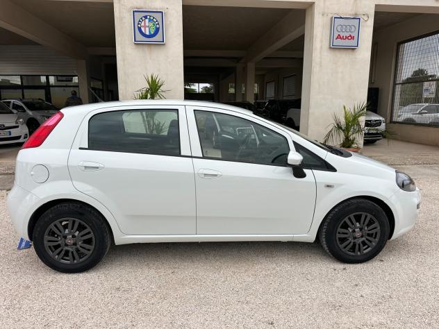 Fiat Punto 1.3 MJT S&S 95 CV 5 porte Street 2017 - Foto 10