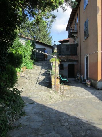 PRIVATO AFFITTA VILLETTA CON GIARDINO A CORNIGLIO LUGLIO AGOSTO SETTEMBRE - Foto 2