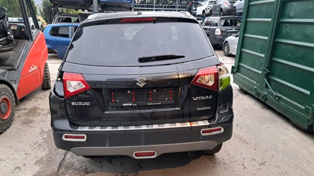 Ricambi vari Suzuki Vitara 1.6 benzina 4x4 del 2017
