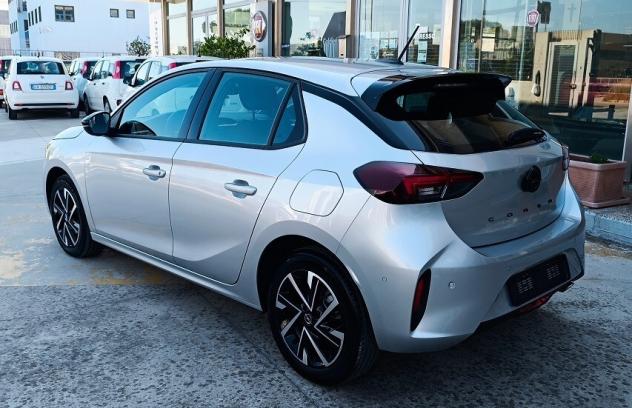 Opel Corsa 1.2 100 CV GS AT8 - Foto 4
