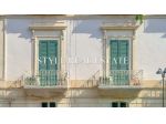 ORTIGIA TRILOCALE ASCENSORATO IN SIGNORILE PALAZZO D'EPOCA