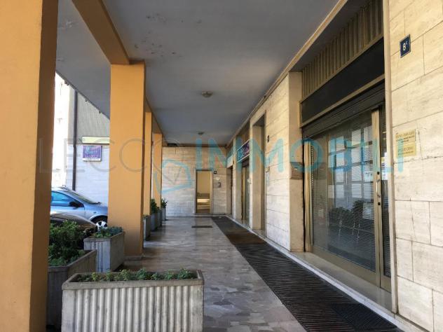 NEGOZIO VIA COMO - Foto 11