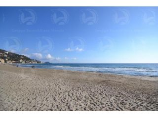 Alassio, bilocale sul mare ad uso turistico