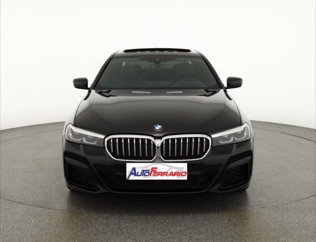 BMW Serie 5(G30/31/F90) 520d 48V xDrive Msport - Foto 8
