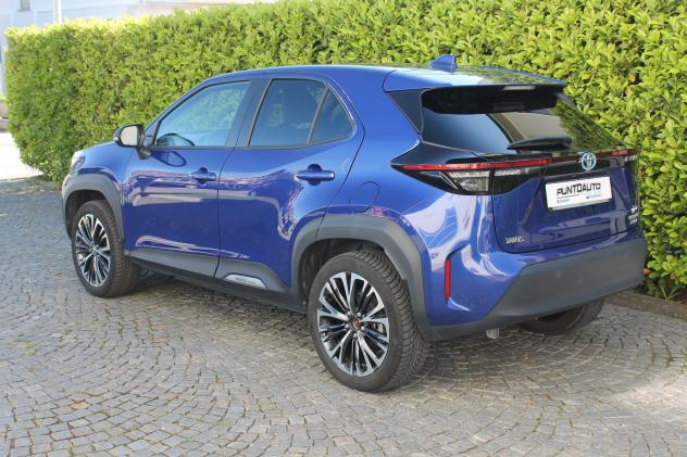 Toyota Yaris Cross 1.5H (116 CV) E-CVT Lounge AWD-i - Foto 4