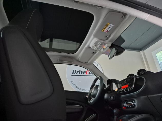 smart forTwo FORTWO 0.9 TURBO PASSION 90CV TWINAMIC TETTO PANORAMICO VETRI PRIVACY CRUISE CONTROL C.15" CLIMA - Foto 2