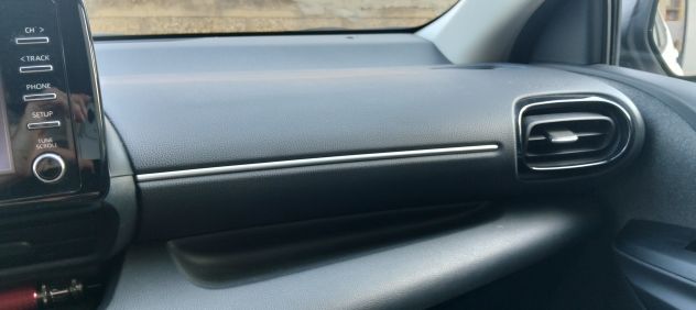 Toyota Yaris Ibrida - Foto 7