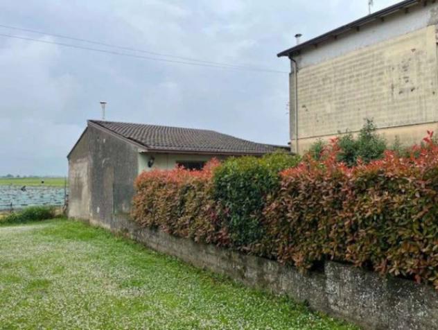 Immobile in asta di 219 m², box auto in vendita a Poggio Rusco - Foto 4