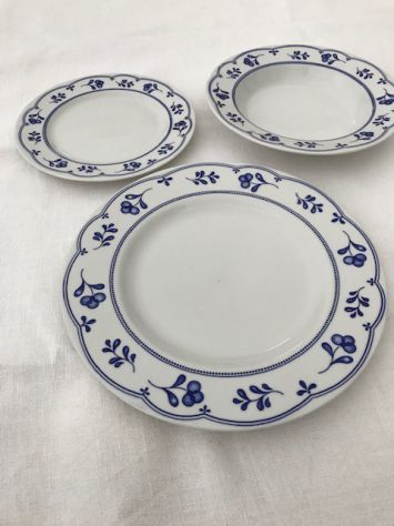set accessori per la tavola+cuscini +tavolo stiro+ varie - Foto 5