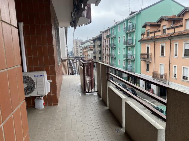 Trilocale in affitto a Novara - Foto 4