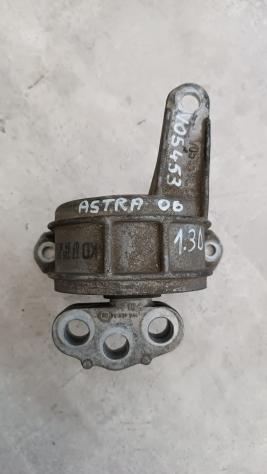 SUPPORTO MOTORE OPEL Astra H Berlina V0543 diesel 1.3 (0407)