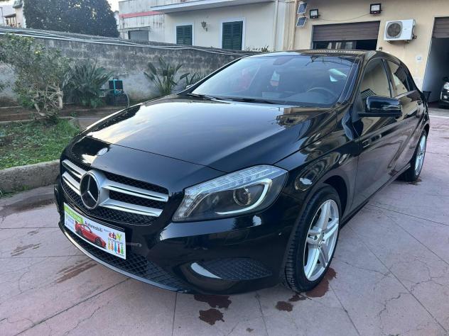 MERCEDES-BENZ A200 CDI 136CV 2015 SPORT - Foto 2