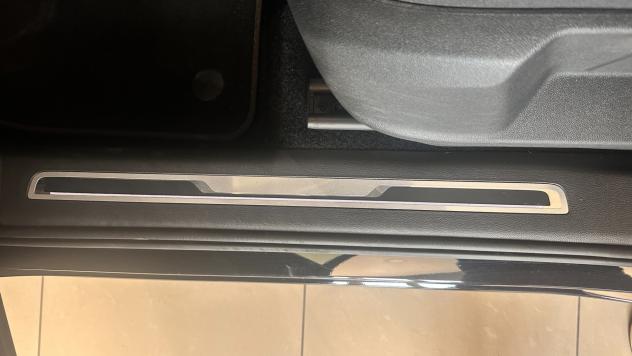 Volkswagen Tiguan 2.0 TDI 150 CV SCR DSG Elegance - Foto 10