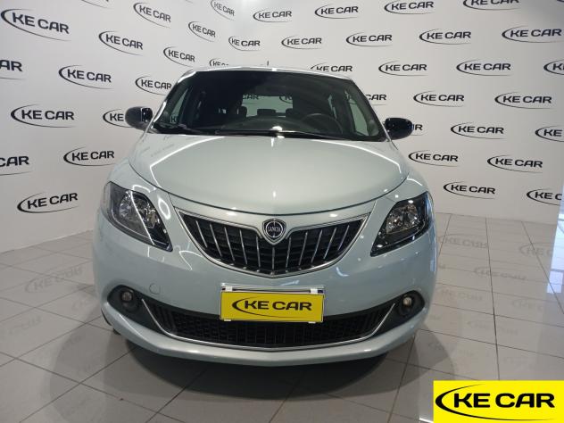 Lancia Ypsilon 1.0 FireFly 70cv Hybrid Platino - Foto 2
