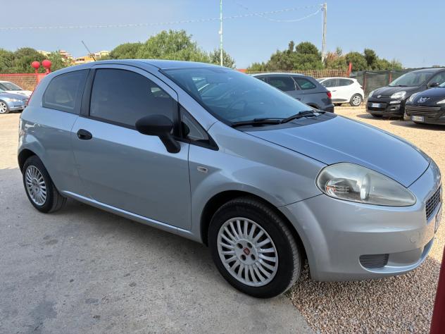 Fiat Grande Punto 1.3 MJT 75 CV 3 porte Fun - Foto 2