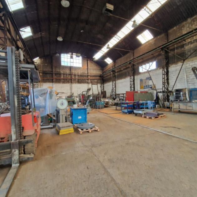 Immobile di 1540 m² con più di 5 locali in vendita a Pero - Foto 7