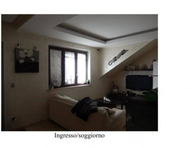 Immobile in asta di 156 m² con più di 5 locali e box auto in vendita a Orbassano - Foto 2
